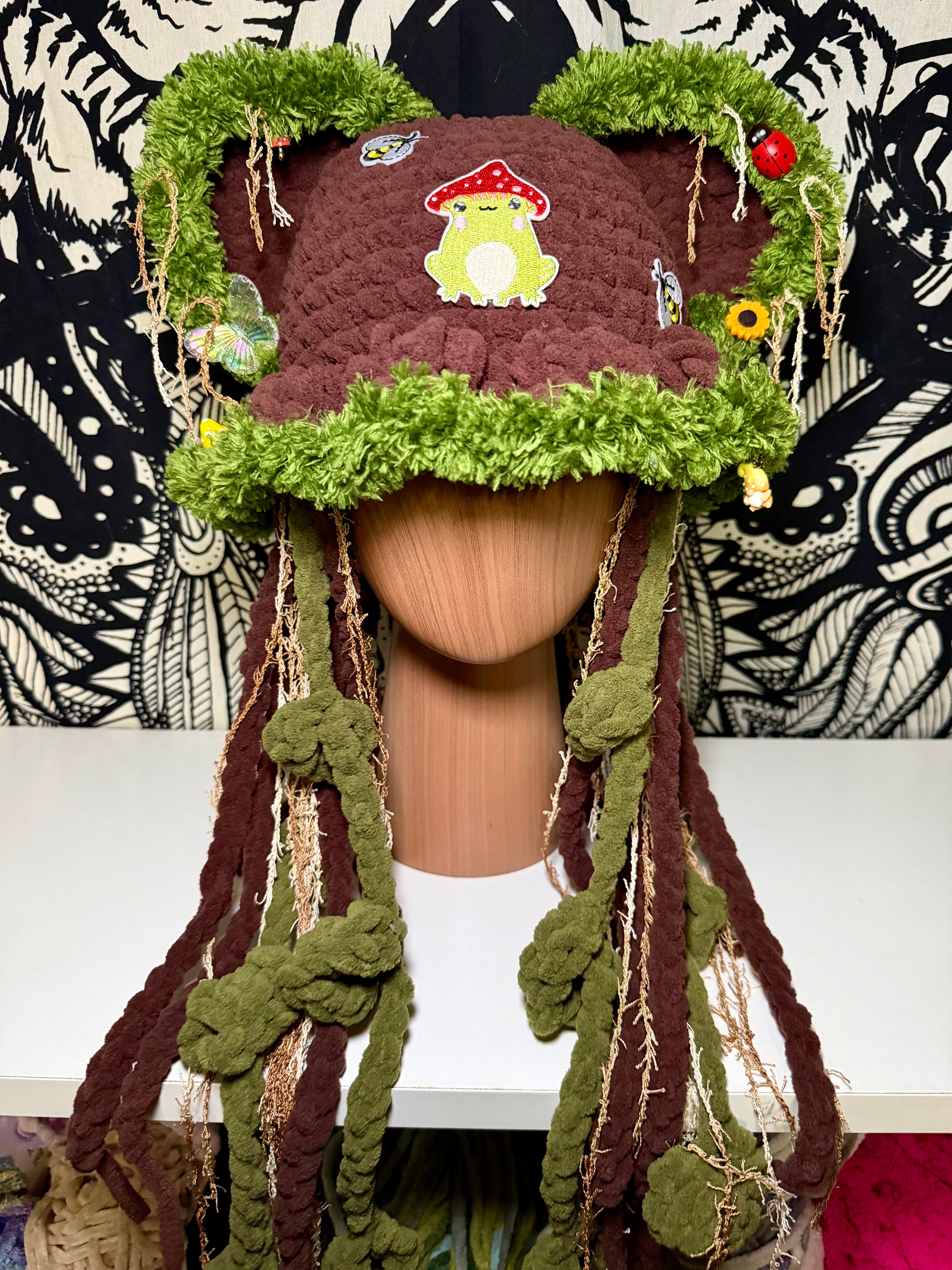 Mushy Frog Forest Hat
