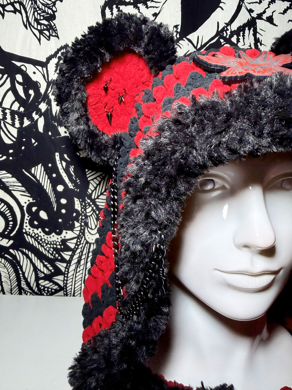 Sullivan King Bear Hood