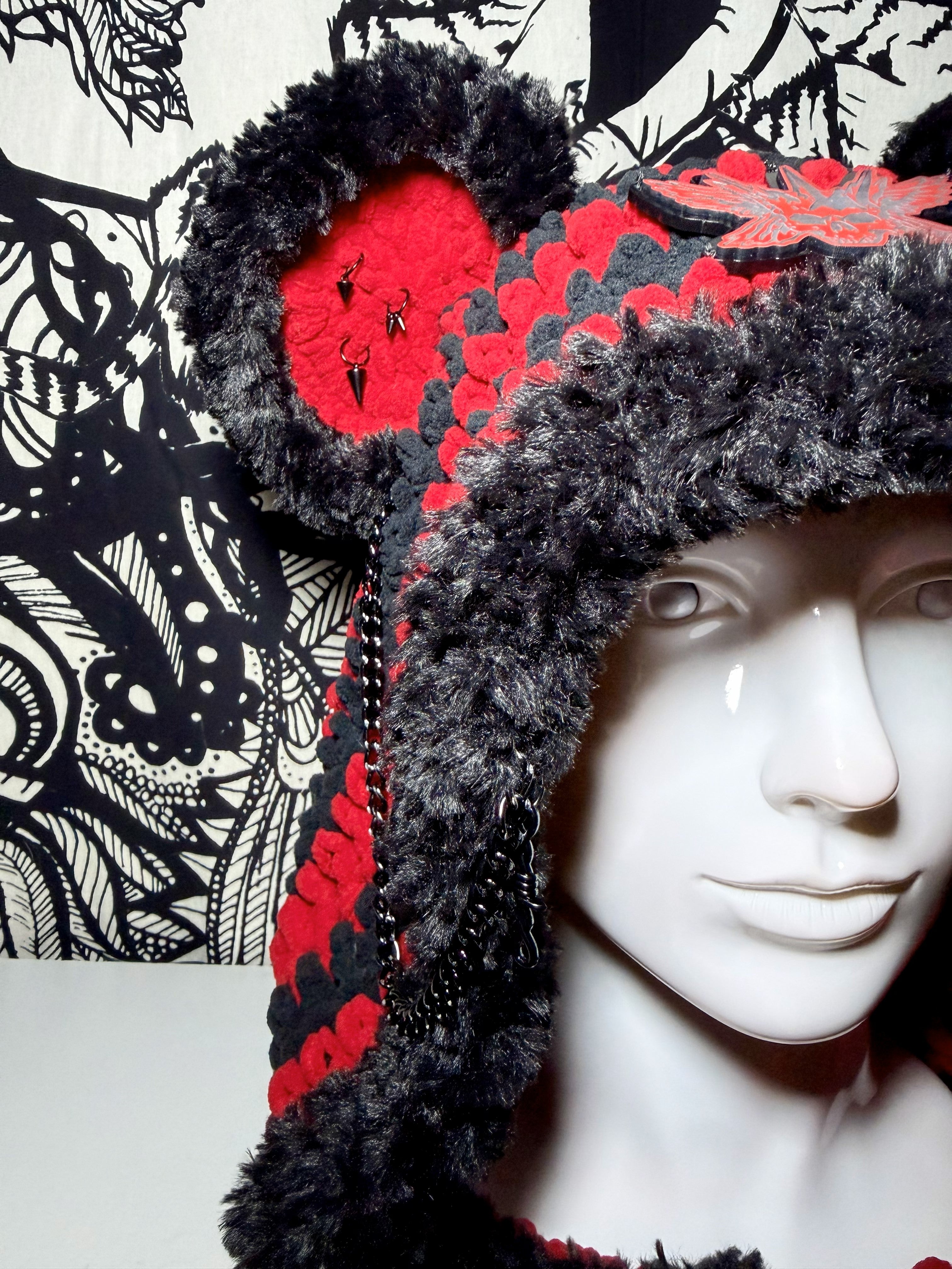 Sullivan King Bear Hood