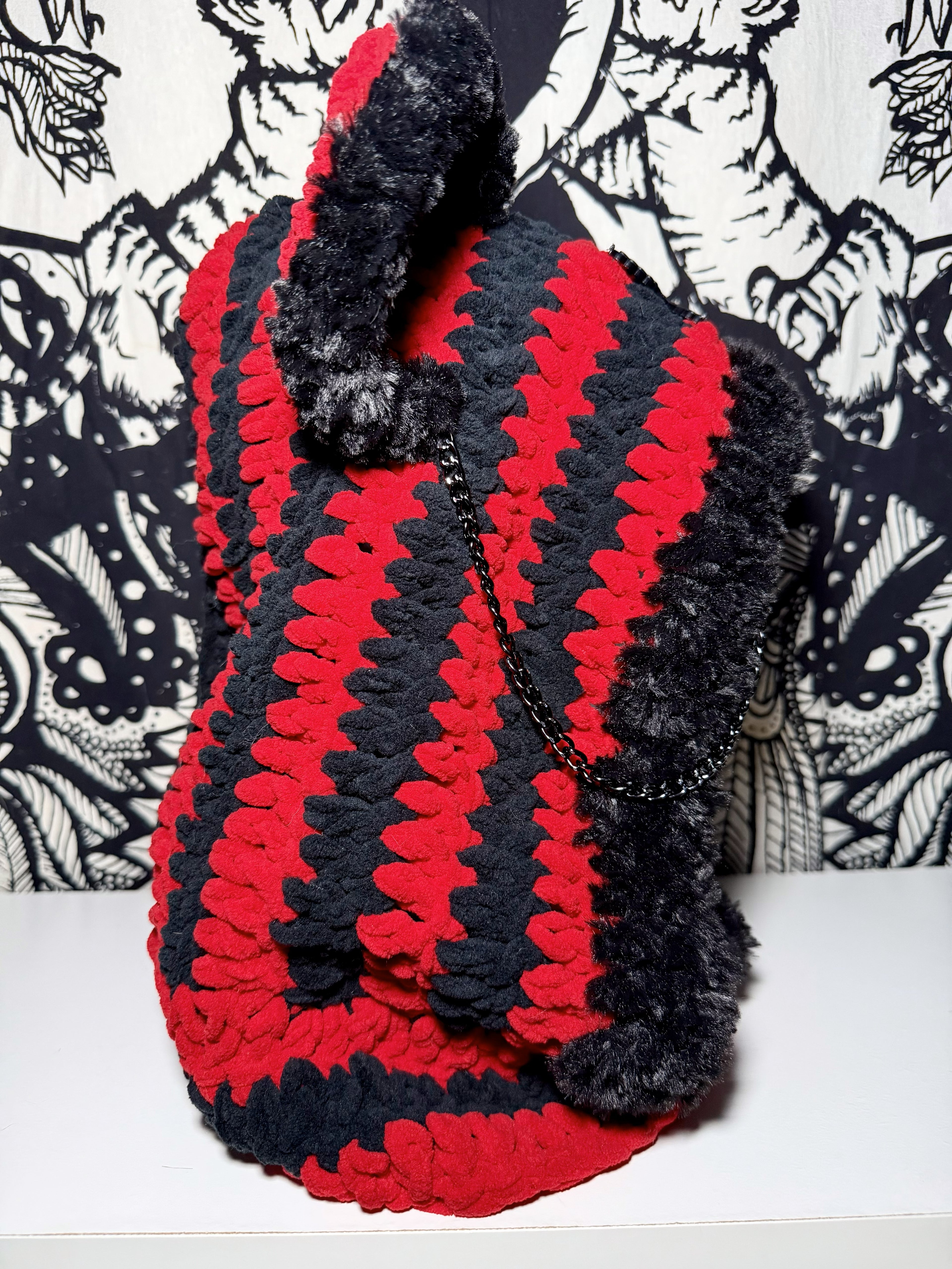 Sullivan King Bear Hood