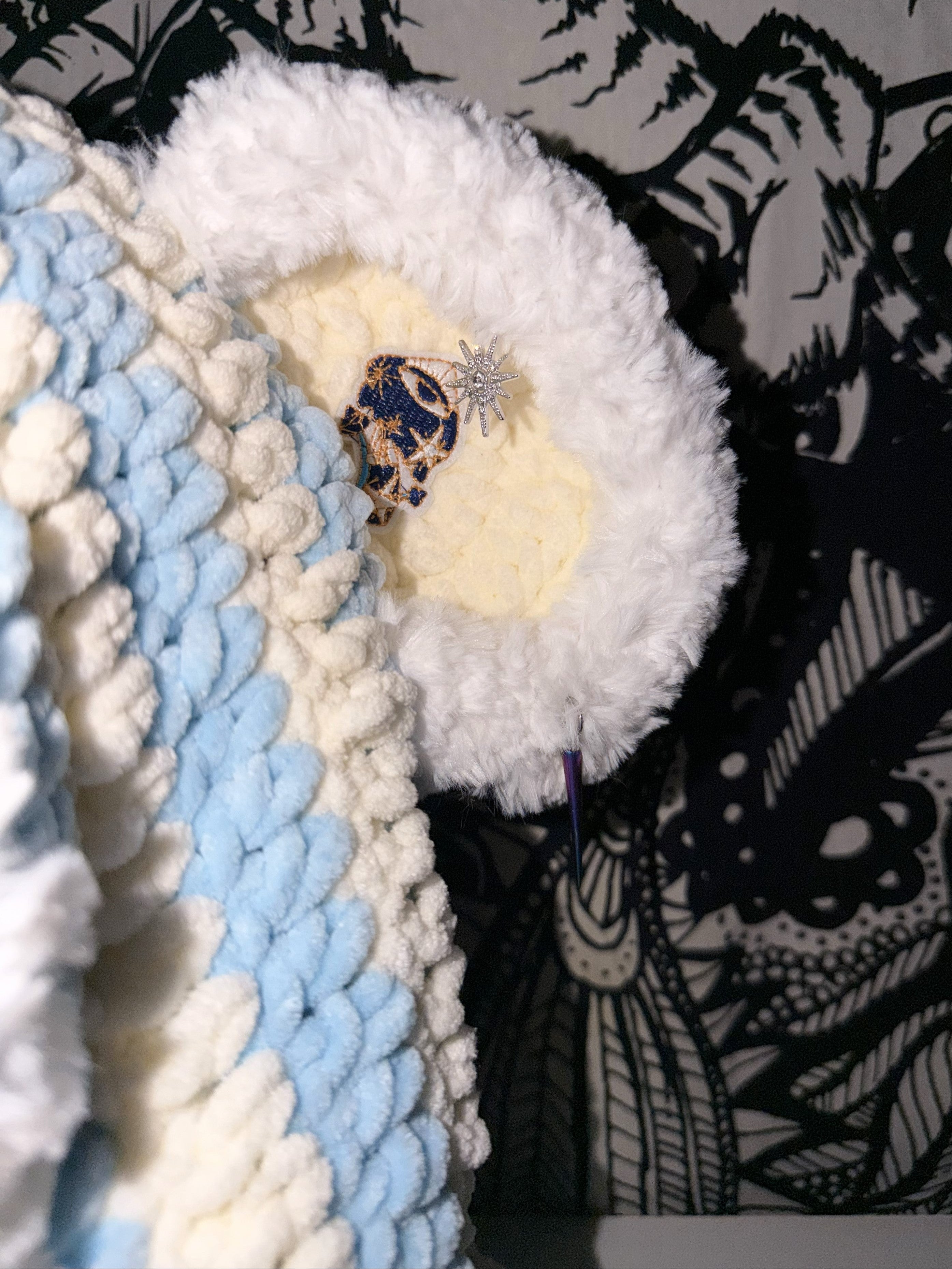 Inzo Blue and White Bear Hood