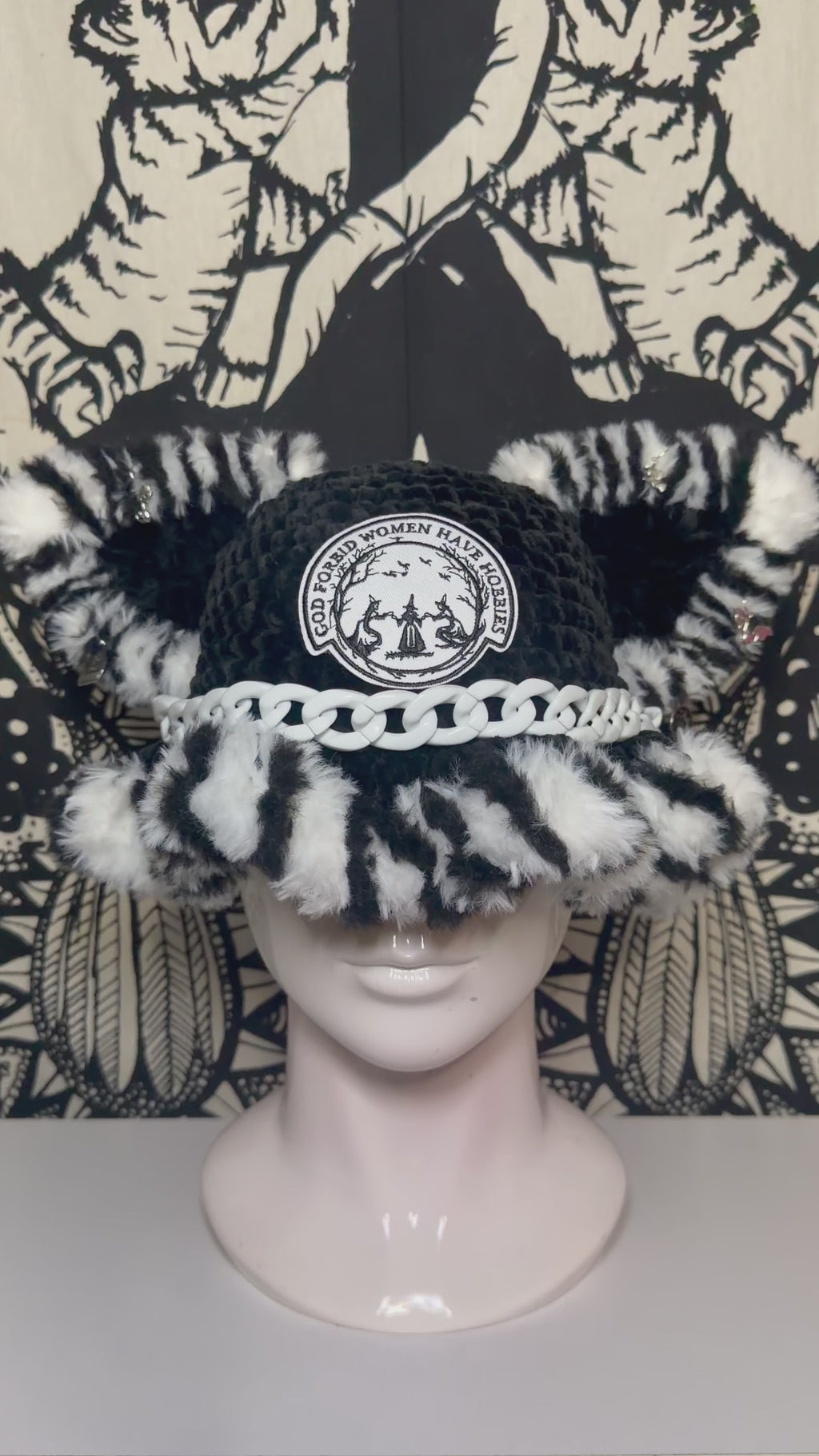 B/W Witch Cat Hat