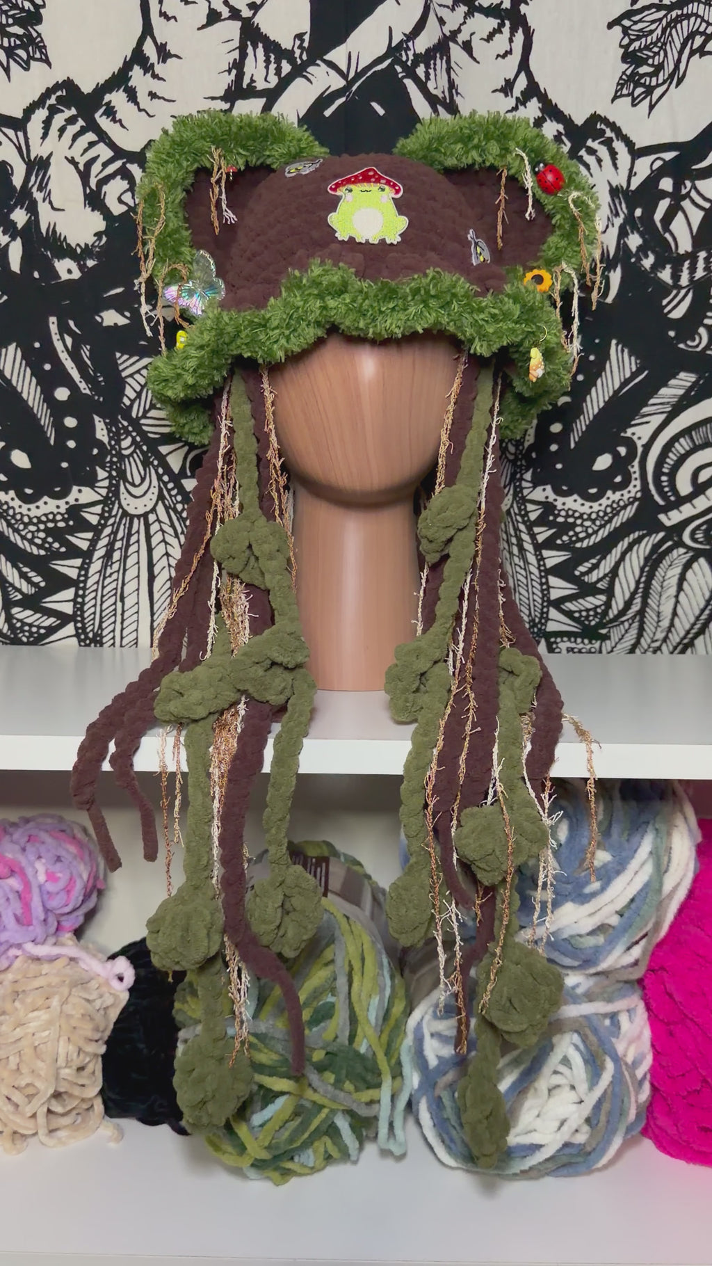 Mushy Frog Forest Hat