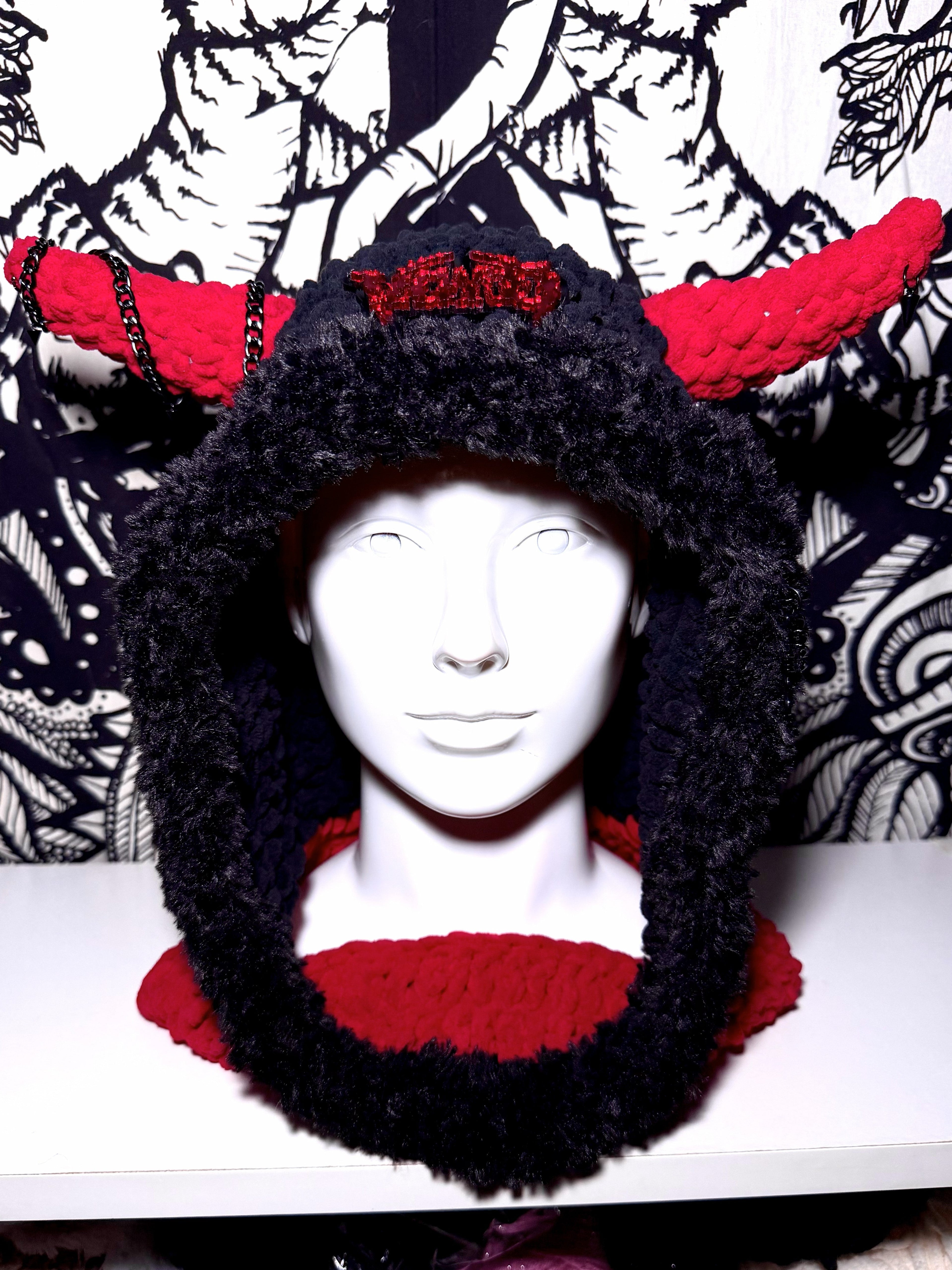 Voyd Horned Hood