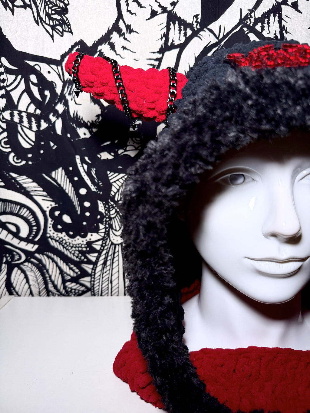 Voyd Horned Hood