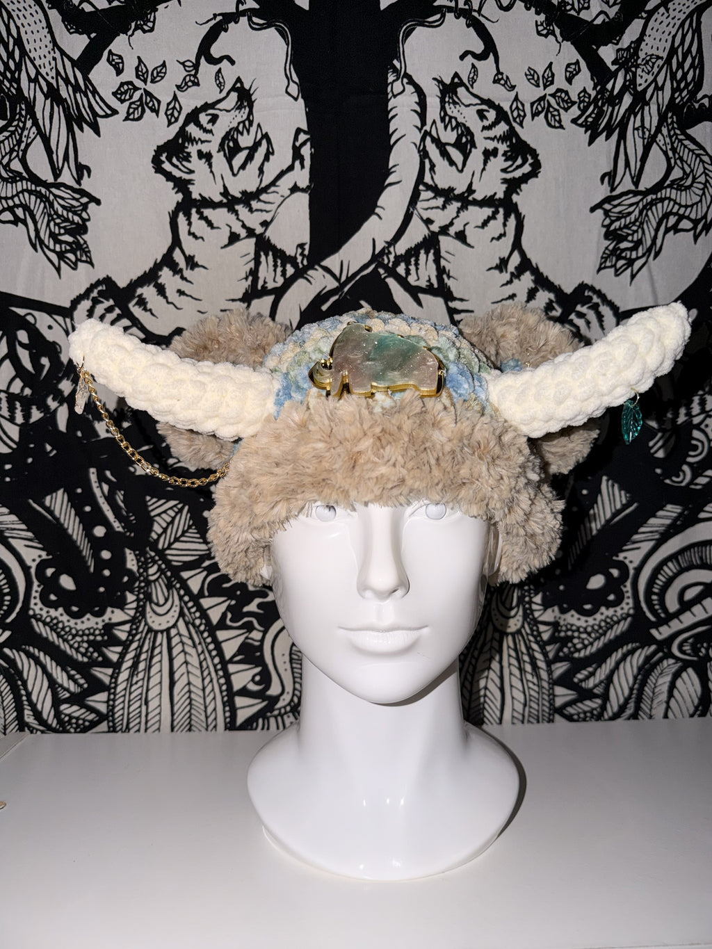 Wooli Horned Beanie w/Tan fur