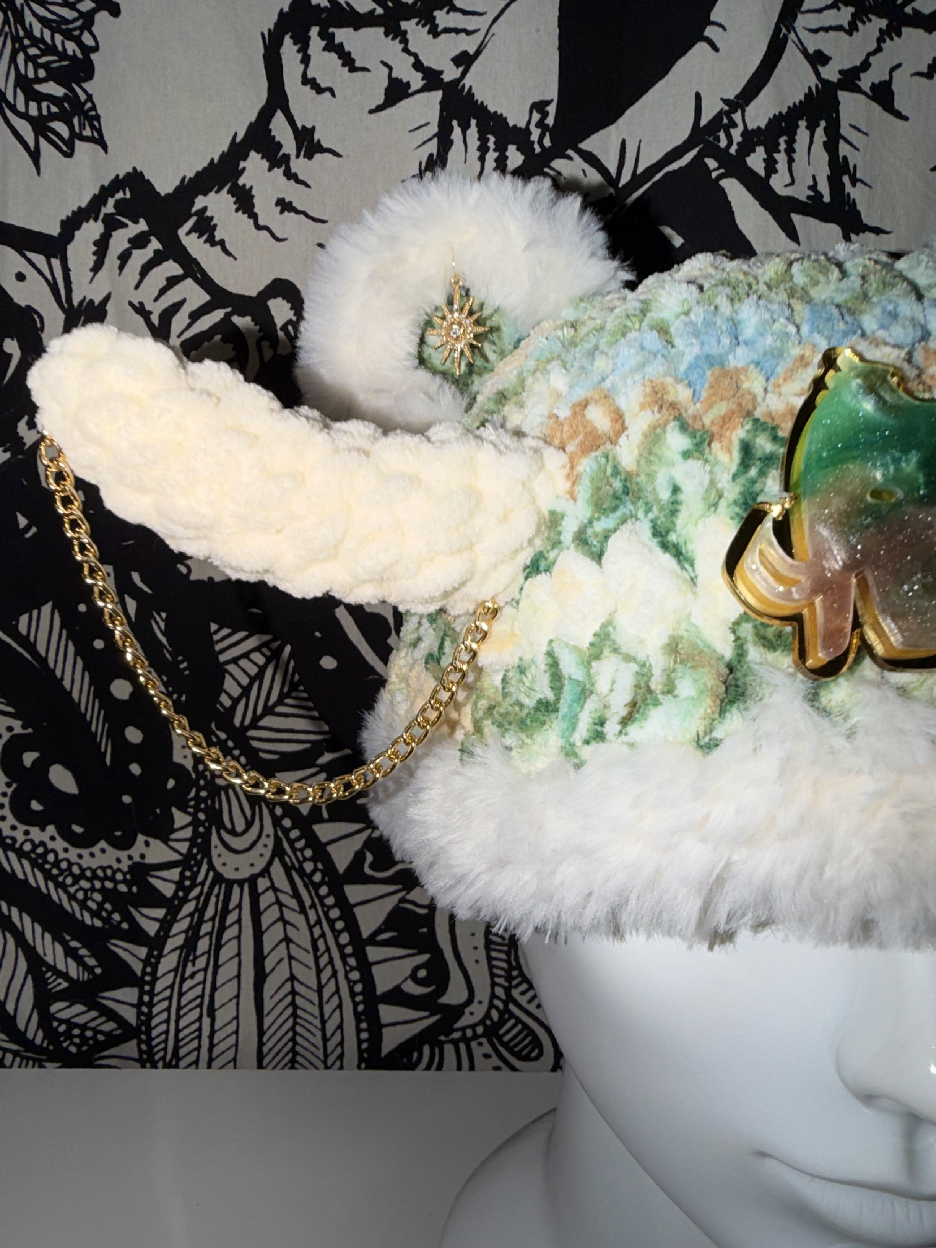 Wooli Horned Beanie w/White fur